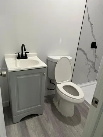$1,800 | Tamiami, Miami, FL 33184
