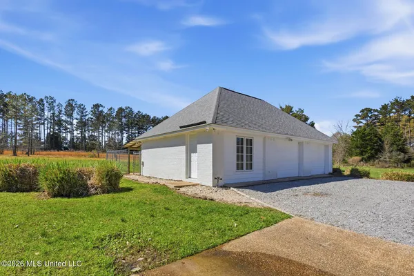 $1,000,000 | 173 Anderson Sta Road, Flora, MS 39071