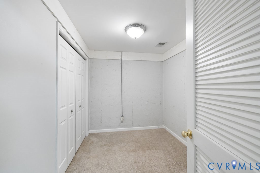 8758 Springwater Drive Henrico, VA 23228 - Photo 29 of 33