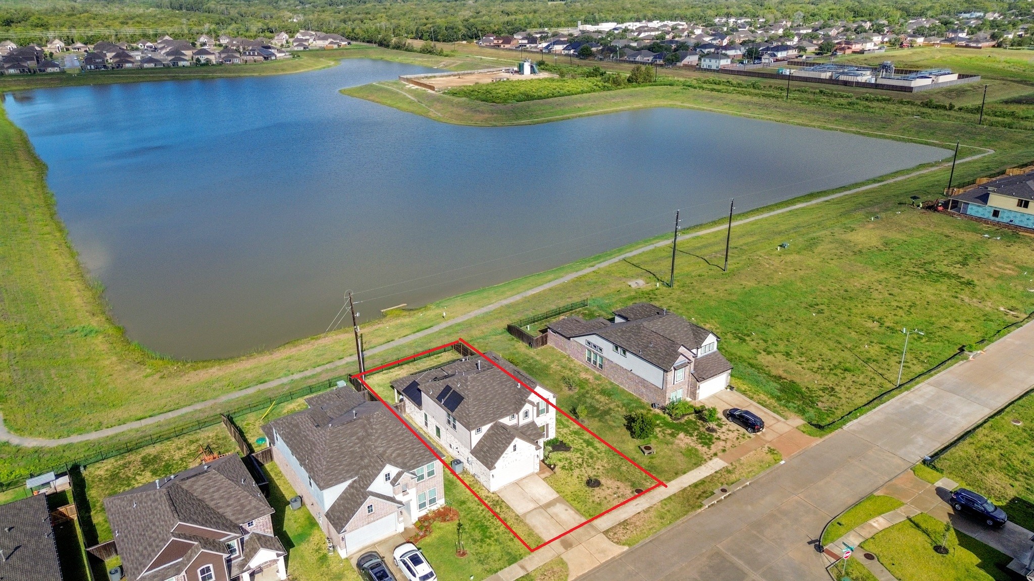 8802 Mallow Rose Way Rosharon, TX 77583 - Photo 2 of 29 This home is situated on a beautiful water view lot, offering picturesque views right from your backyard.