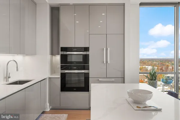 $1,750,000 | 7887 Jones Branch Drive, Unit 1802, McLean, VA 22102