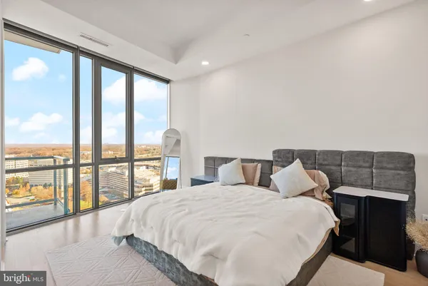 $1,750,000 | 7887 Jones Branch Drive, Unit 1802, McLean, VA 22102