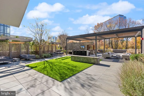 $1,750,000 | 7887 Jones Branch Drive, Unit 1802, McLean, VA 22102