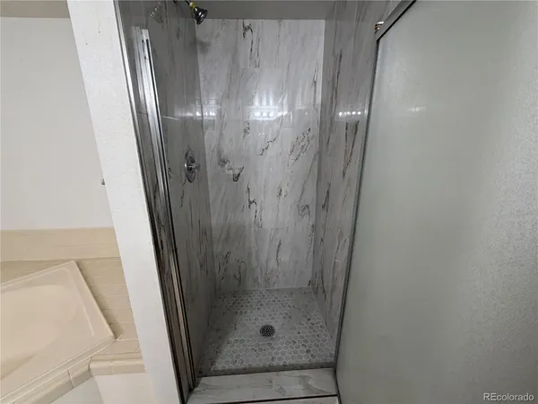 $1,795 | 12043 West Cross Drive, Unit 107, Littleton, CO 80127