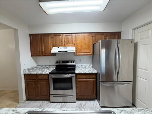 $1,795 | 12043 West Cross Drive, Unit 107, Littleton, CO 80127