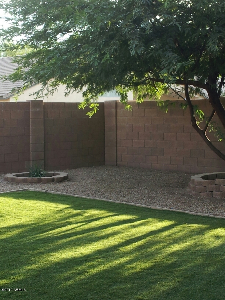 2221 West Peak View Road Phoenix, AZ 85085 - Photo 6 of 6 Backyard