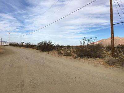 9990 West 55th Street Mojave, CA 93501 - Photo 11 of 18 a view of a lake