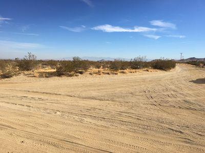 9990 West 55th Street Mojave, CA 93501 - Photo 7 of 18 a view of an ocean and beach