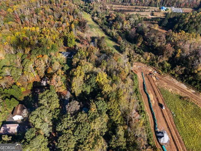 a view of a lake with houses