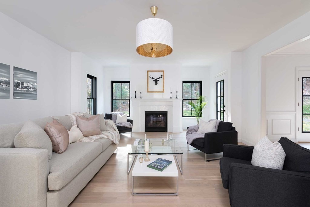 60 Old Road Weston, MA 02493 - Photo 11 of 42