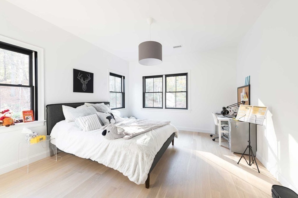 60 Old Road Weston, MA 02493 - Photo 31 of 42