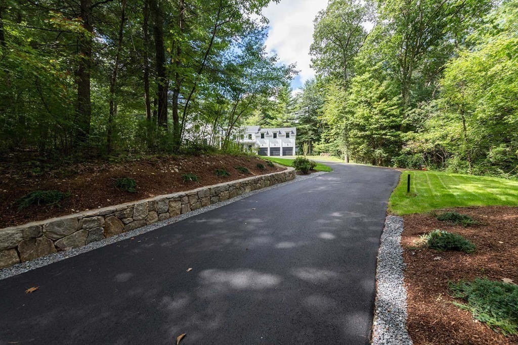 60 Old Road Weston, MA 02493 - Photo 34 of 42