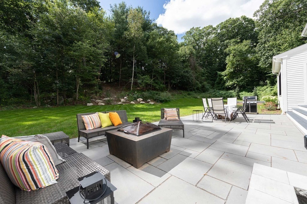 60 Old Road Weston, MA 02493 - Photo 38 of 42