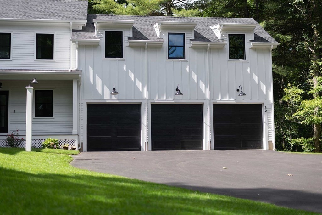 60 Old Road Weston, MA 02493 - Photo 4 of 42