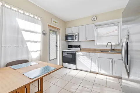 $799,000 | 3310 Southwest 21st Street, Miami, FL 33145