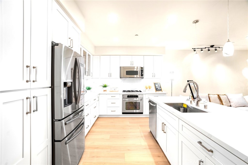 617 Rockefeller Irvine, CA 92612 - Photo 15 of 18