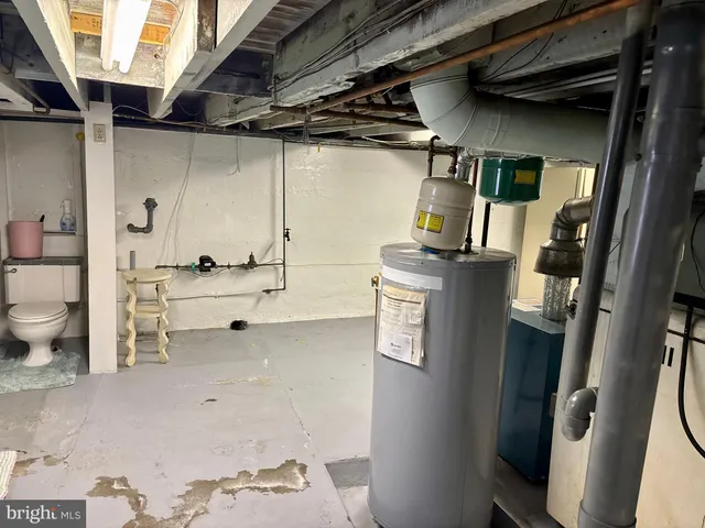 a view of a yard with an outdoor space