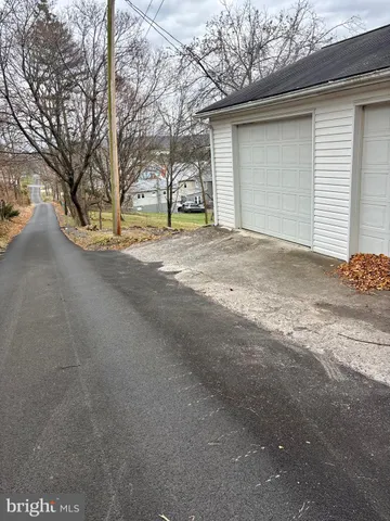 a view of a room with an empty room