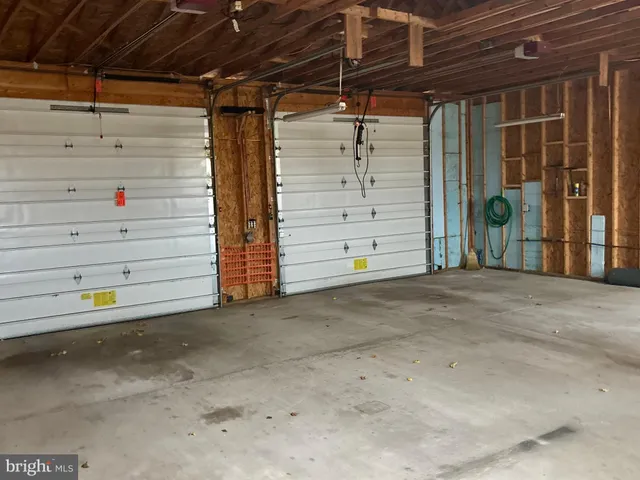 a view of utility room