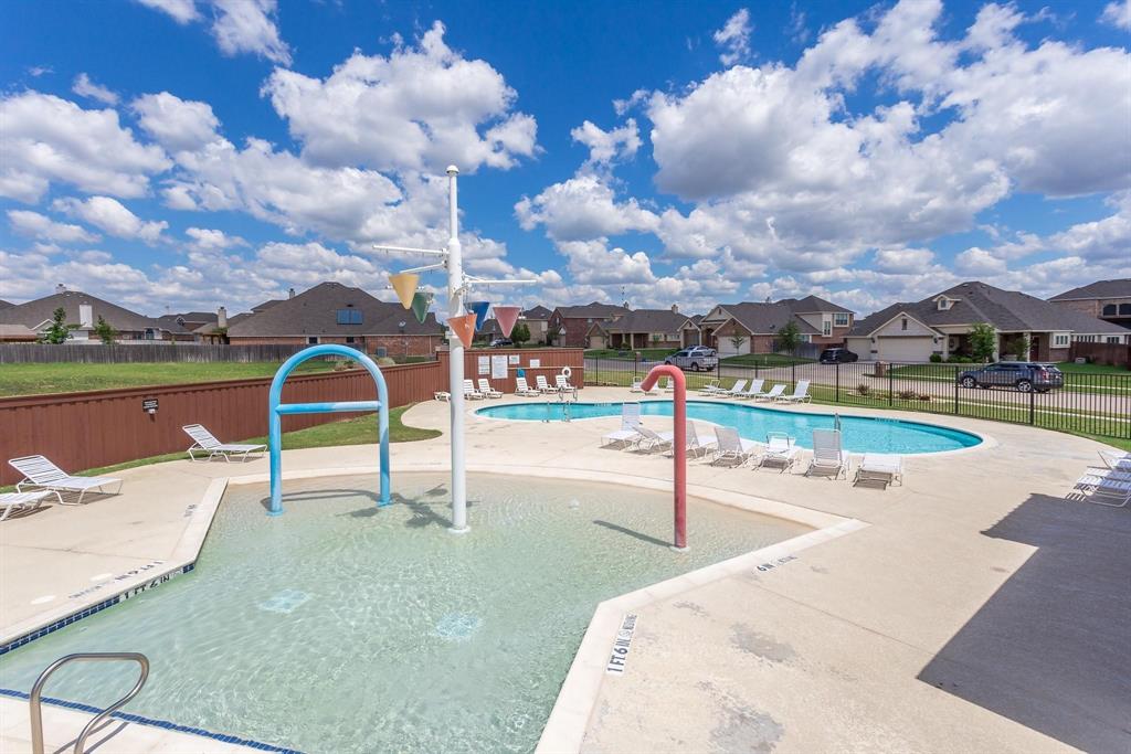 5009 Prosperity Row Midlothian, TX 76065 - Photo 33 of 34 Community Pool