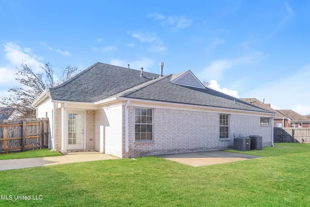 $2,290 | 5890 Carrel Cove, Southaven, MS 38671