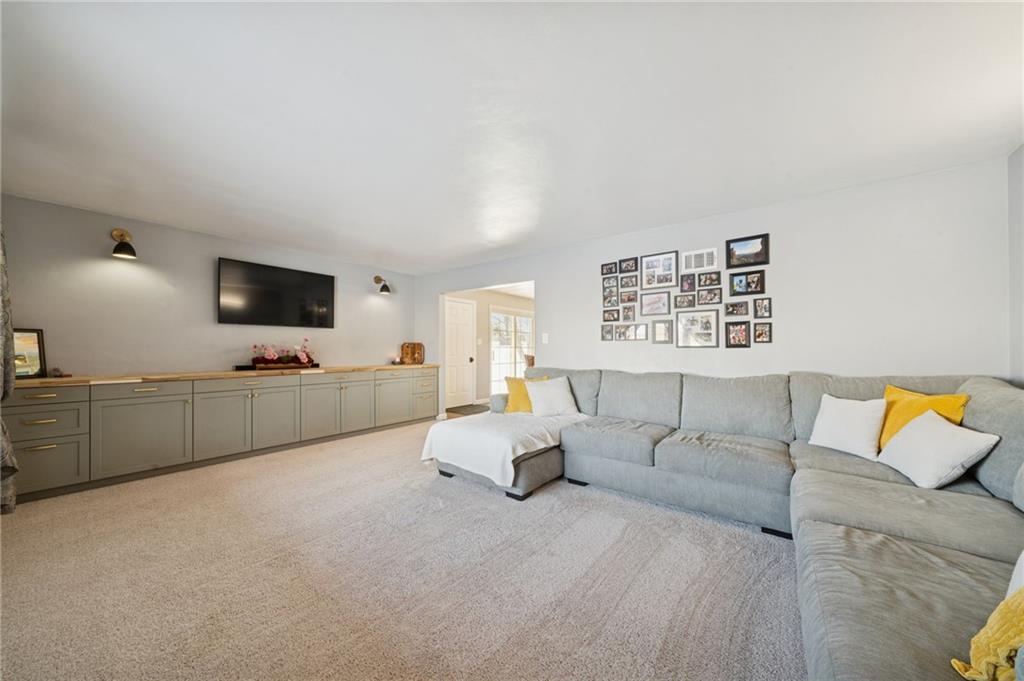 68 Barnhart Road Greensburg, PA 15601 - Photo 11 of 47