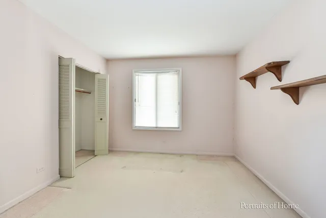 $129,900 | 55 West 64th Street, Unit 204, Westmont, IL 60559