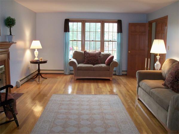 46 Spruce Road North Reading, MA 01864 - Photo 4 of 14 Gallery Image 4