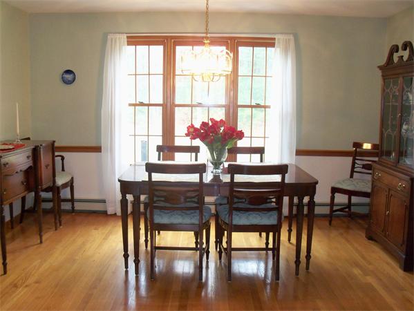 46 Spruce Road North Reading, MA 01864 - Photo 5 of 14 Gallery Image 5