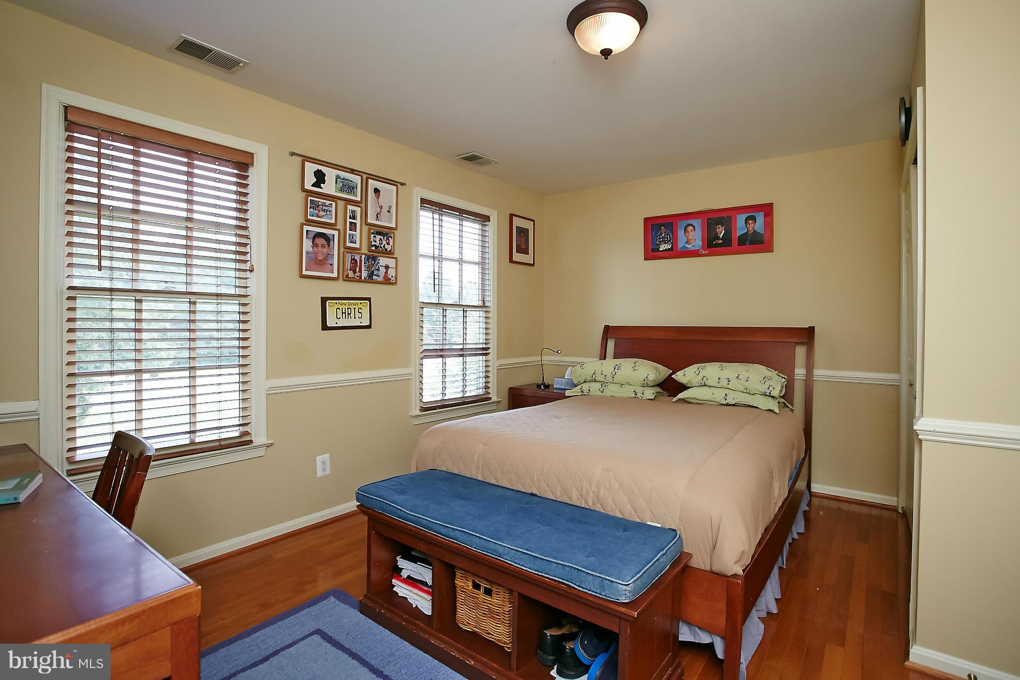 7700 Bells Mill Road Bethesda, MD 20817 - Photo 23 of 29 Bedroom