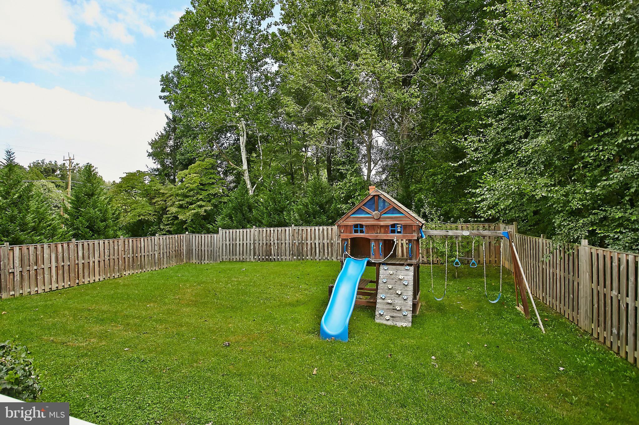 7700 Bells Mill Road Bethesda, MD 20817 - Photo 29 of 29 Yard