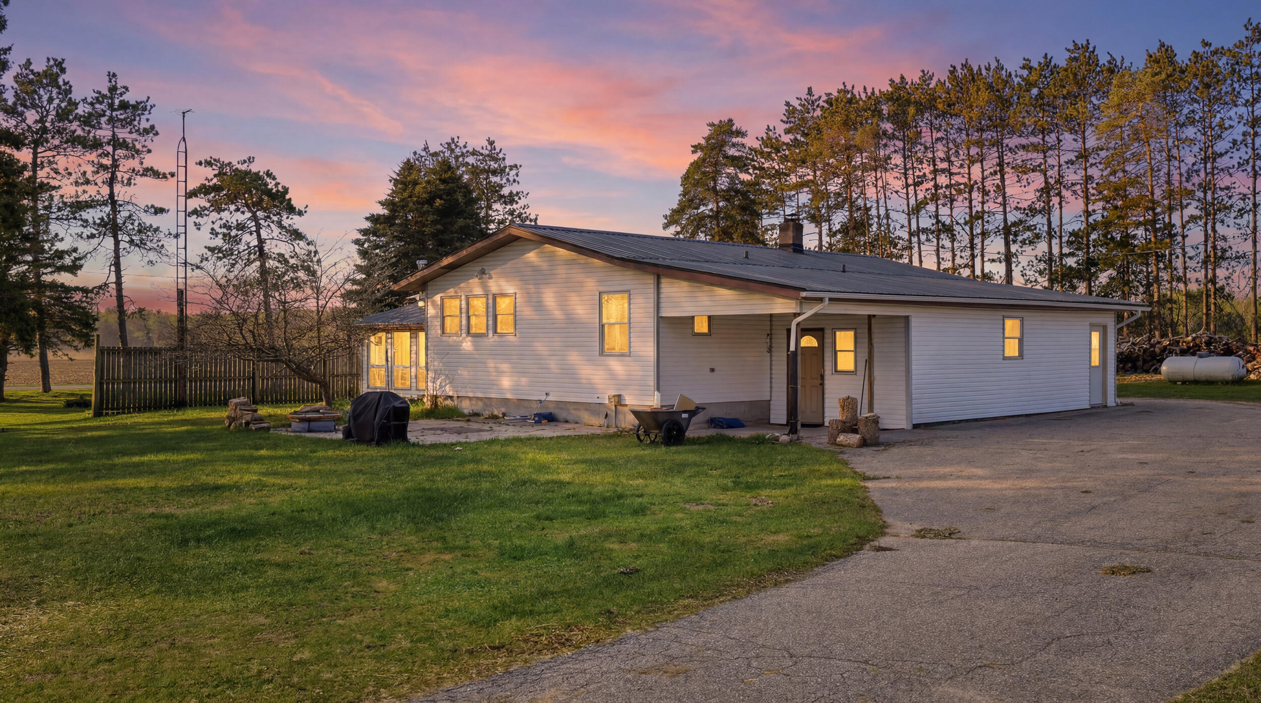 12686 Buchanan Road Stanwood, MI 49346 - Photo 2 of 59 6_z-1