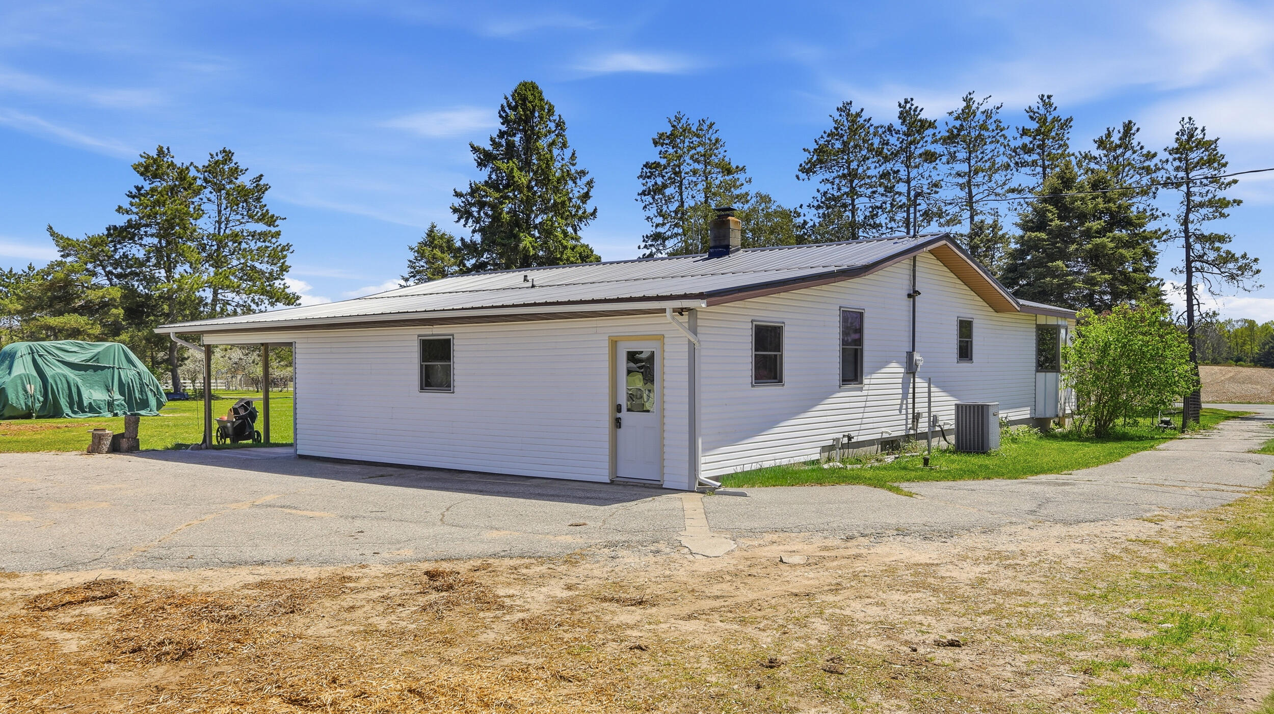 12686 Buchanan Road Stanwood, MI 49346 - Photo 6 of 59 9_d-20