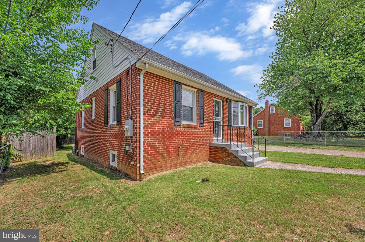 2308 Brinkley Road Fort Washington, MD 20744 - Photo 3 of 19