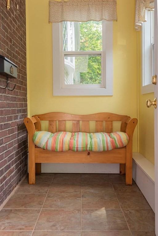 170 Pilgrim Road Braintree, MA 02184 - Photo 6 of 36 Gallery Image 6