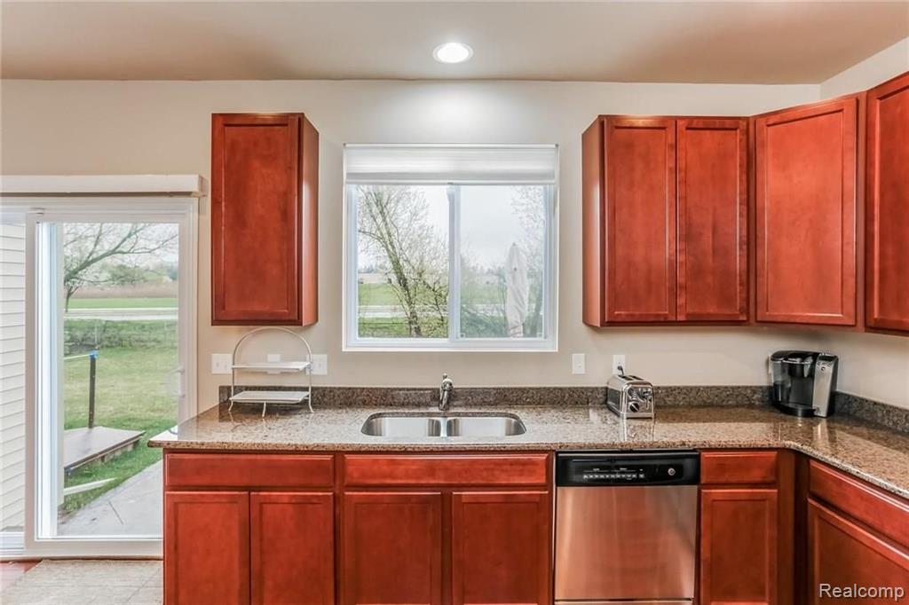 3058 Fantail Court Rochester Hills, MI 48309 - Photo 19 of 43
