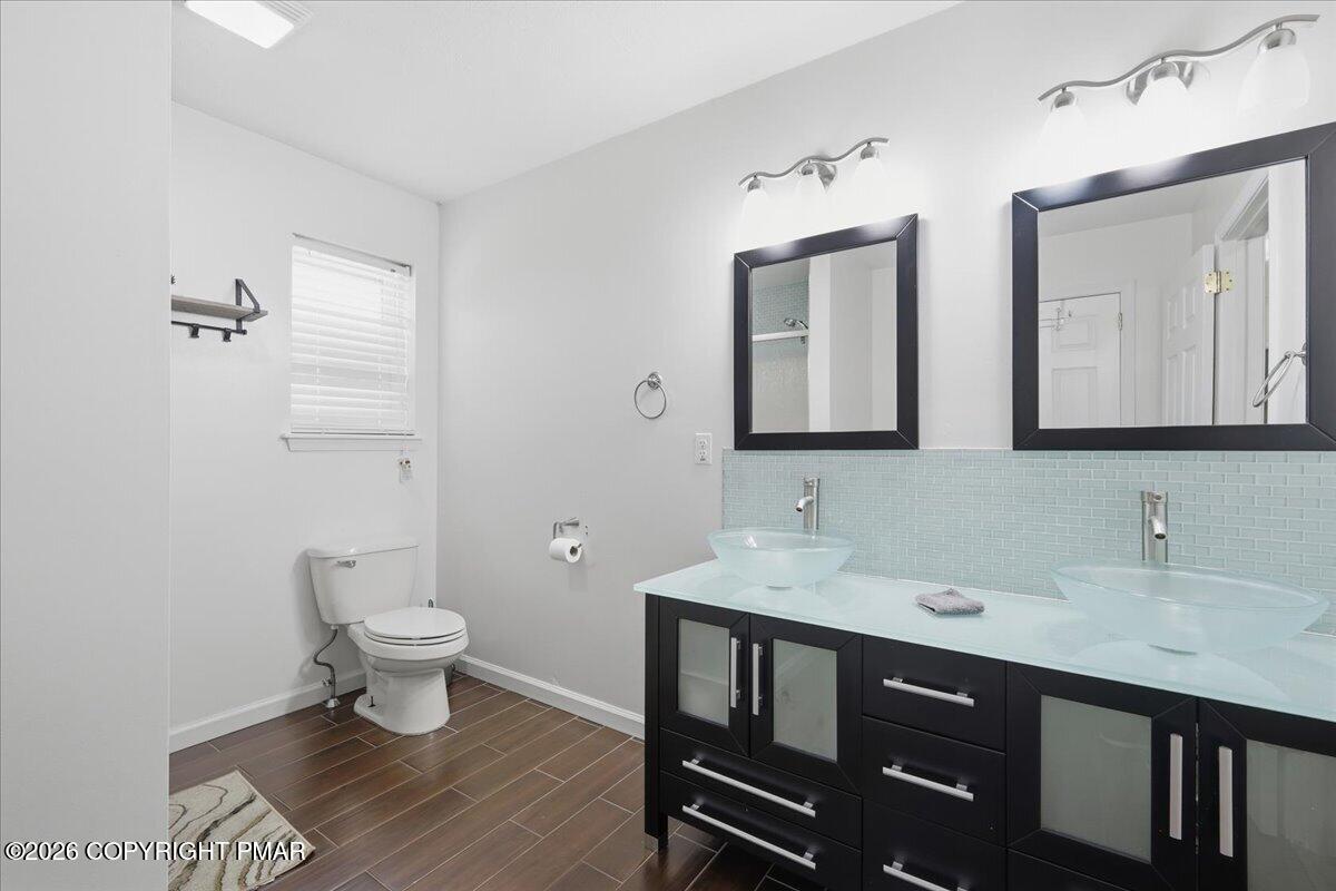 1091 Clover Road South Long Pond, PA 18334 - Photo 26 of 45 Bathroom #3