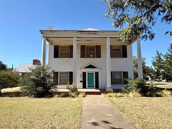 $219,000 | 600 Mercer Street, Quanah, TX 79252