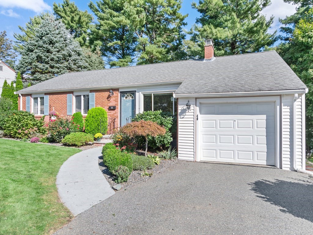 40 Augustus Road Waltham, MA 02452 - Photo 2 of 40 Gallery Image 2