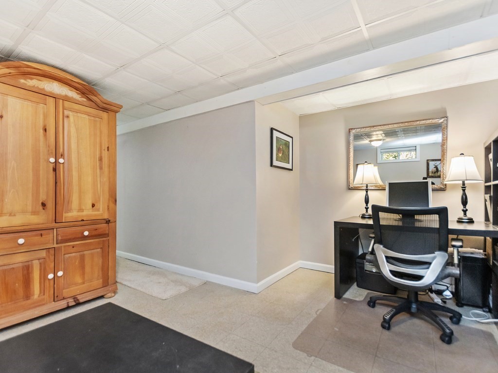 40 Augustus Road Waltham, MA 02452 - Photo 29 of 40 Gallery Image 29