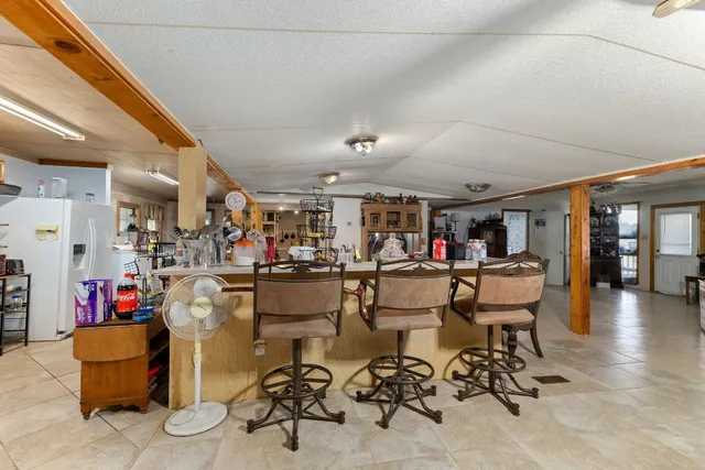 $1,750,000 | 1009 Private Road 1024, Hallettsville, TX 77964