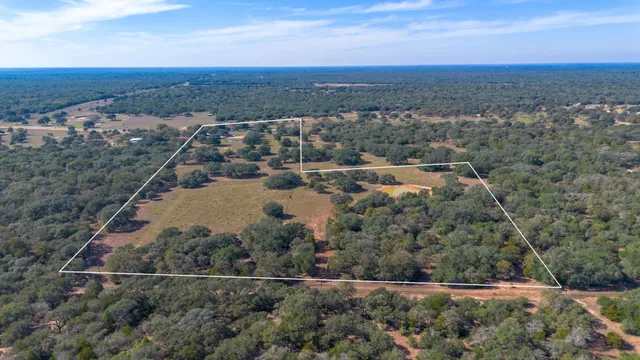 $1,750,000 | 1009 Private Road 1024, Hallettsville, TX 77964