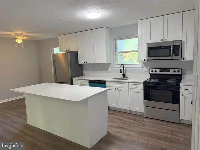 $2,150 | 709 Spruce Drive, Lusby, MD 20657