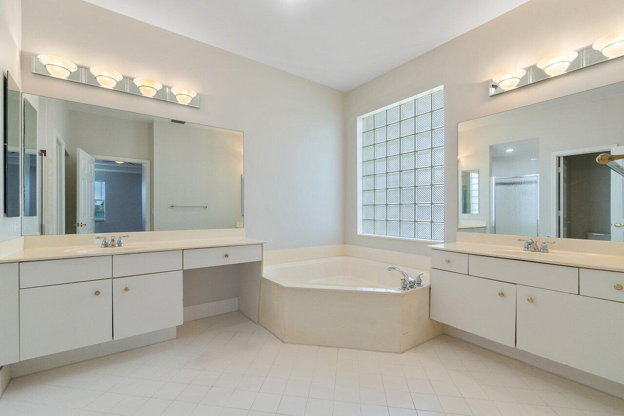 12199 Rockledge Circle Boca Raton, FL 33428 - Photo 21 of 52 024-12199RockledgeCircle-BocaRaton-FL-33