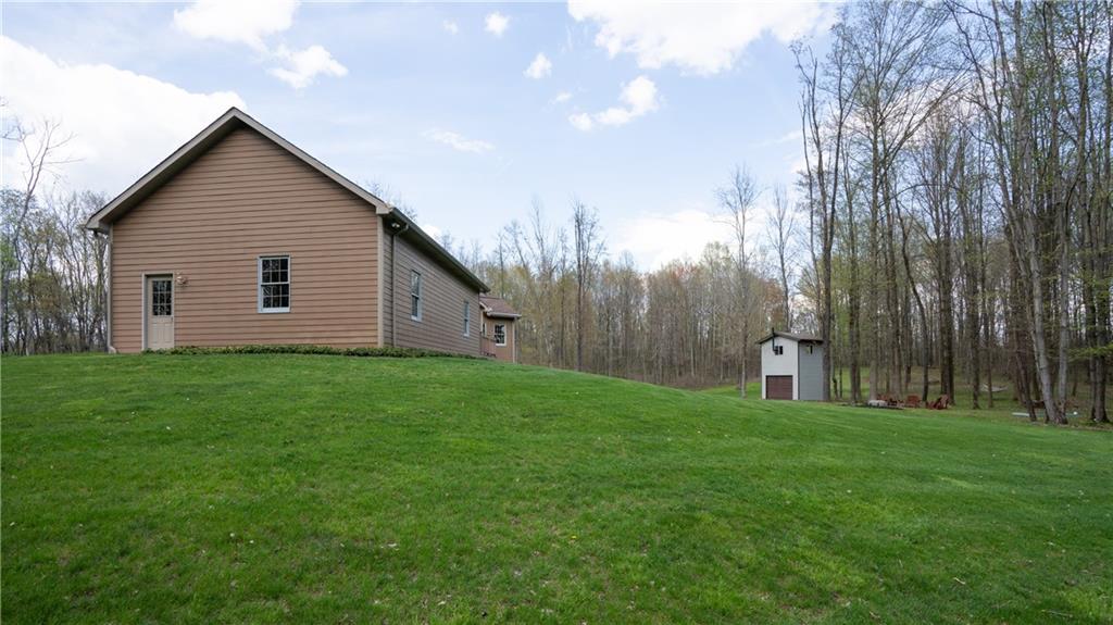 82 South Spring Road Mercer, PA 16137 - Photo 4 of 21