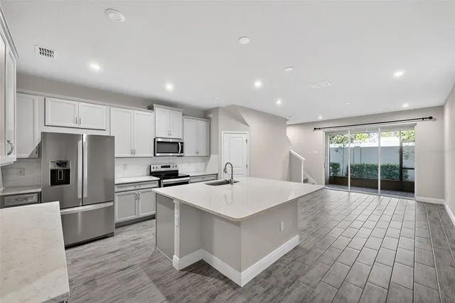 $359,900 | 6050 Grand Sonata Avenue, Lutz, FL 33558