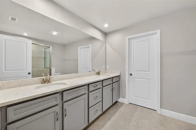 $359,900 | 6050 Grand Sonata Avenue, Lutz, FL 33558