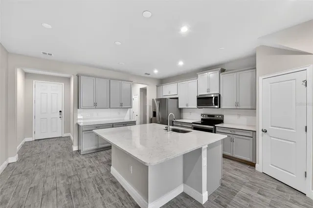 $359,900 | 6050 Grand Sonata Avenue, Lutz, FL 33558