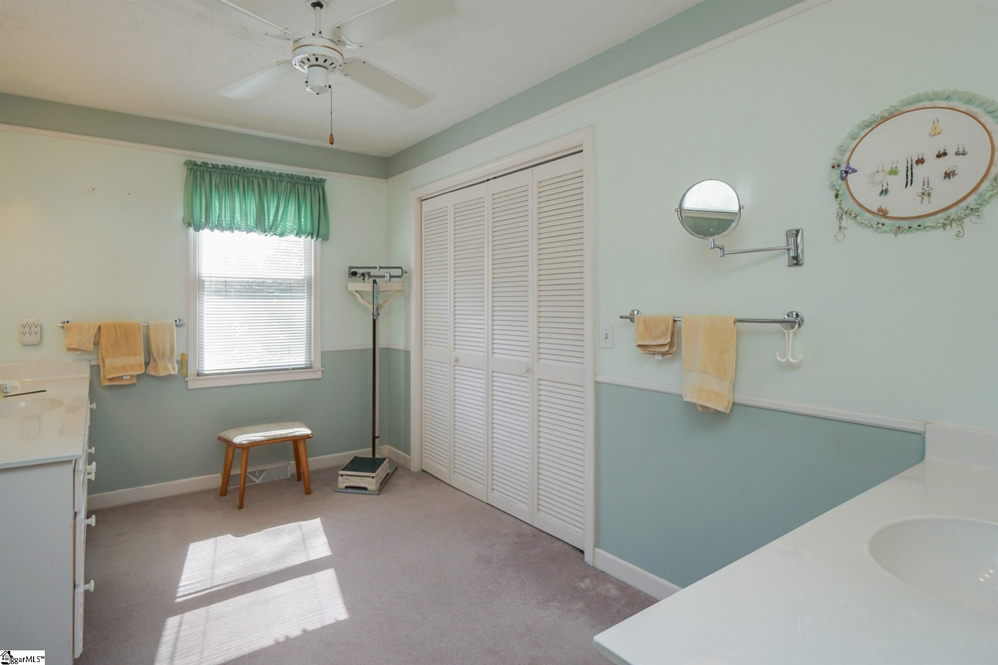 112 Country Lakes Road Easley, SC 29642 - Photo 18 of 36 Gallery Image 18
