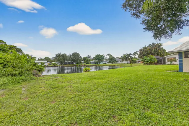 $699,000 | 9472 Southeast Little Club Way South, Jupiter, FL 33469